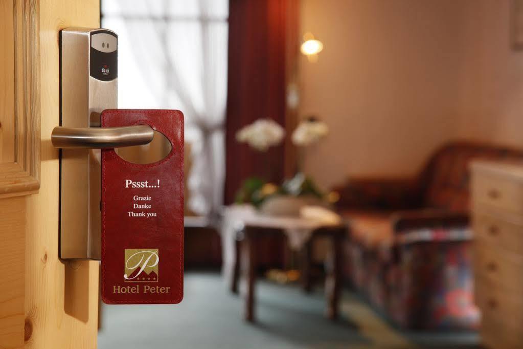 Hotel Peter Petersberg Exteriör bild